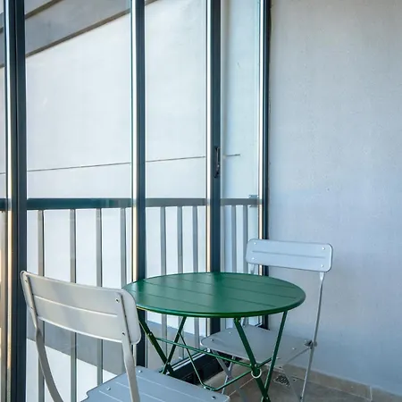 Sleek Flat 5 Min To Marina Apartmán Çeşme