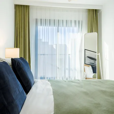 Apartment Sleek Flat 5 Min To Marina Çeşme